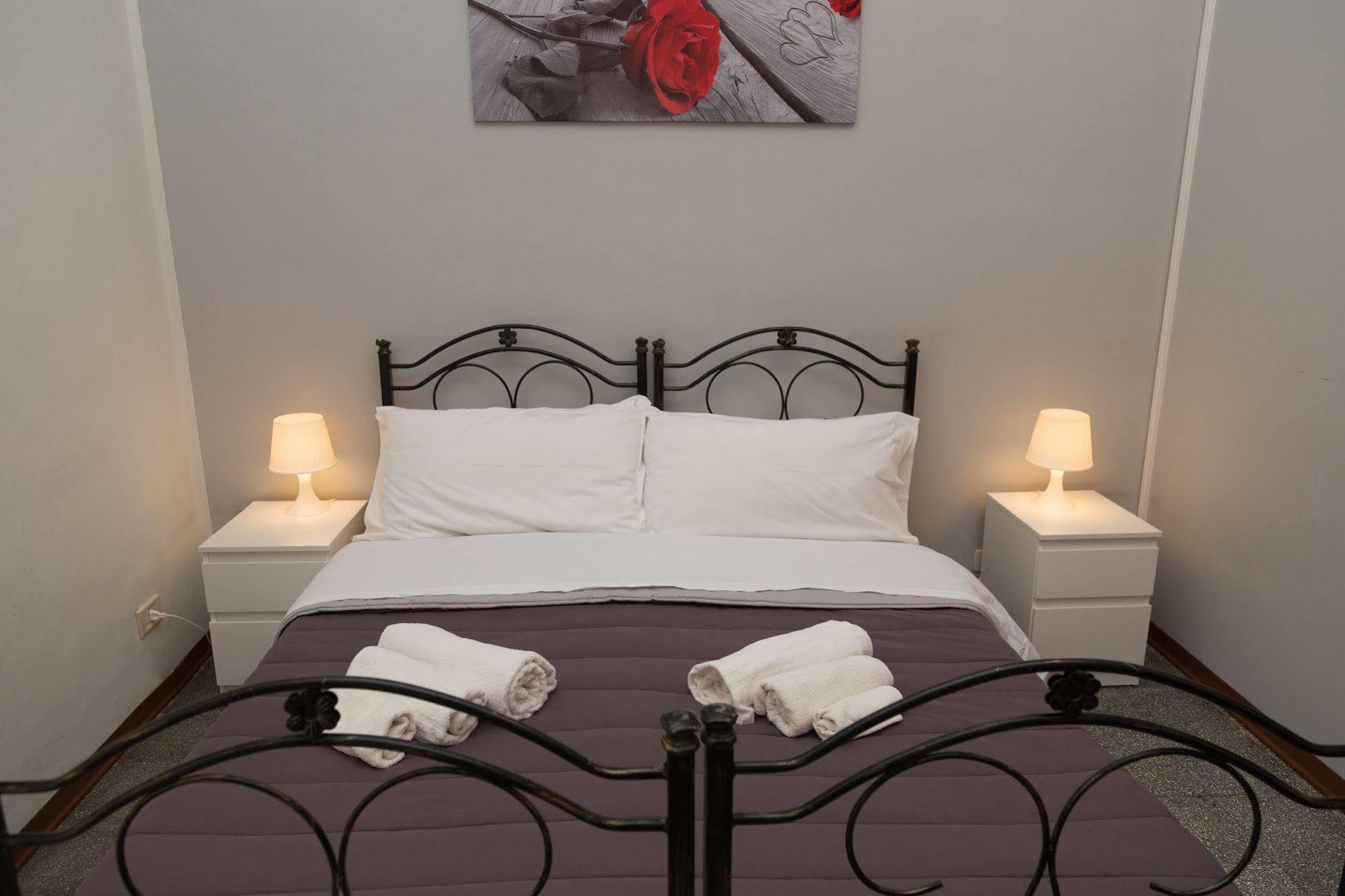 Tra L'Etna E Il Mare B&B CTA Eksteriør billede