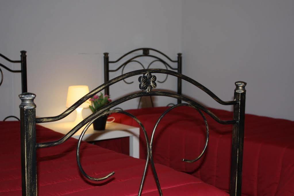 Tra L'Etna E Il Mare B&B CTA Eksteriør billede